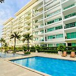 Comodos Aptos en Morros3 con salida directa a la playa, piscina&parking