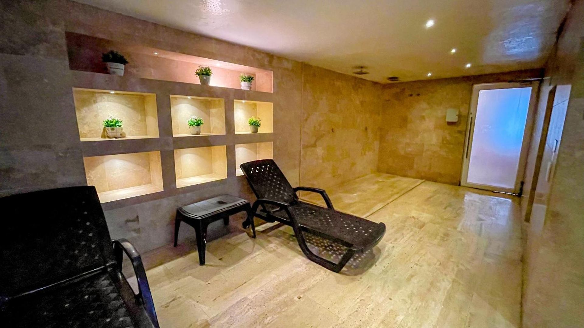 Comodos Aptos En Morros3 Con Salida Directa A La Playa, Piscina&parking Apartamento *