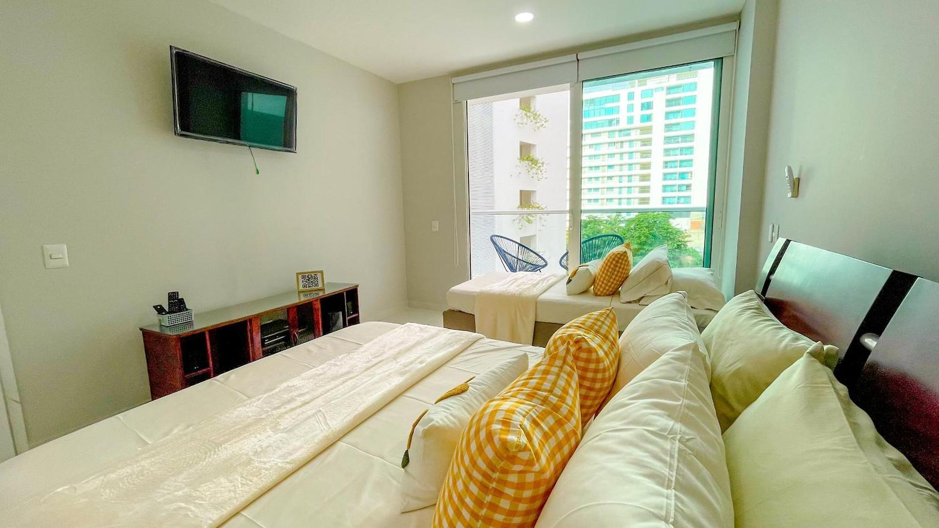 Apartamento Comodos Aptos En Morros3 Con Salida Directa A La Playa, Piscina&parking