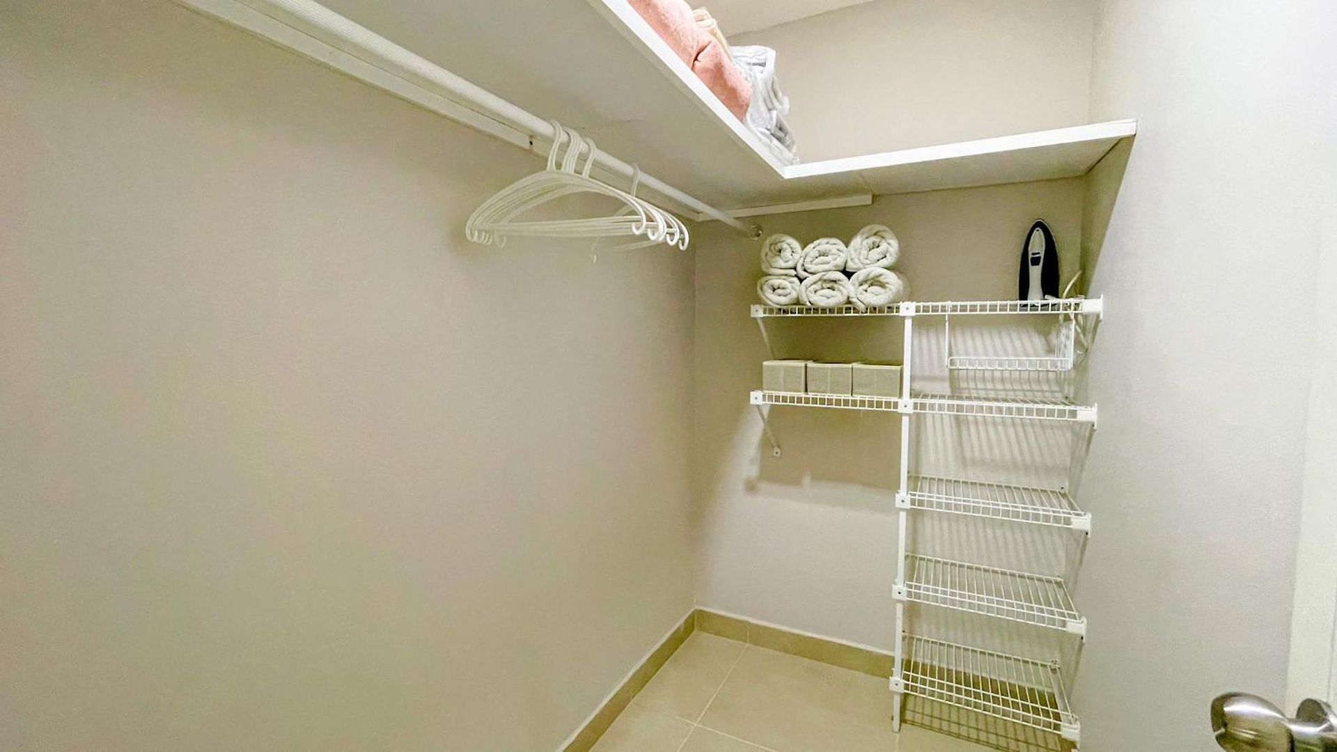 Apartamento Comodos Aptos En Morros3 Con Salida Directa A La Playa, Piscina&parking