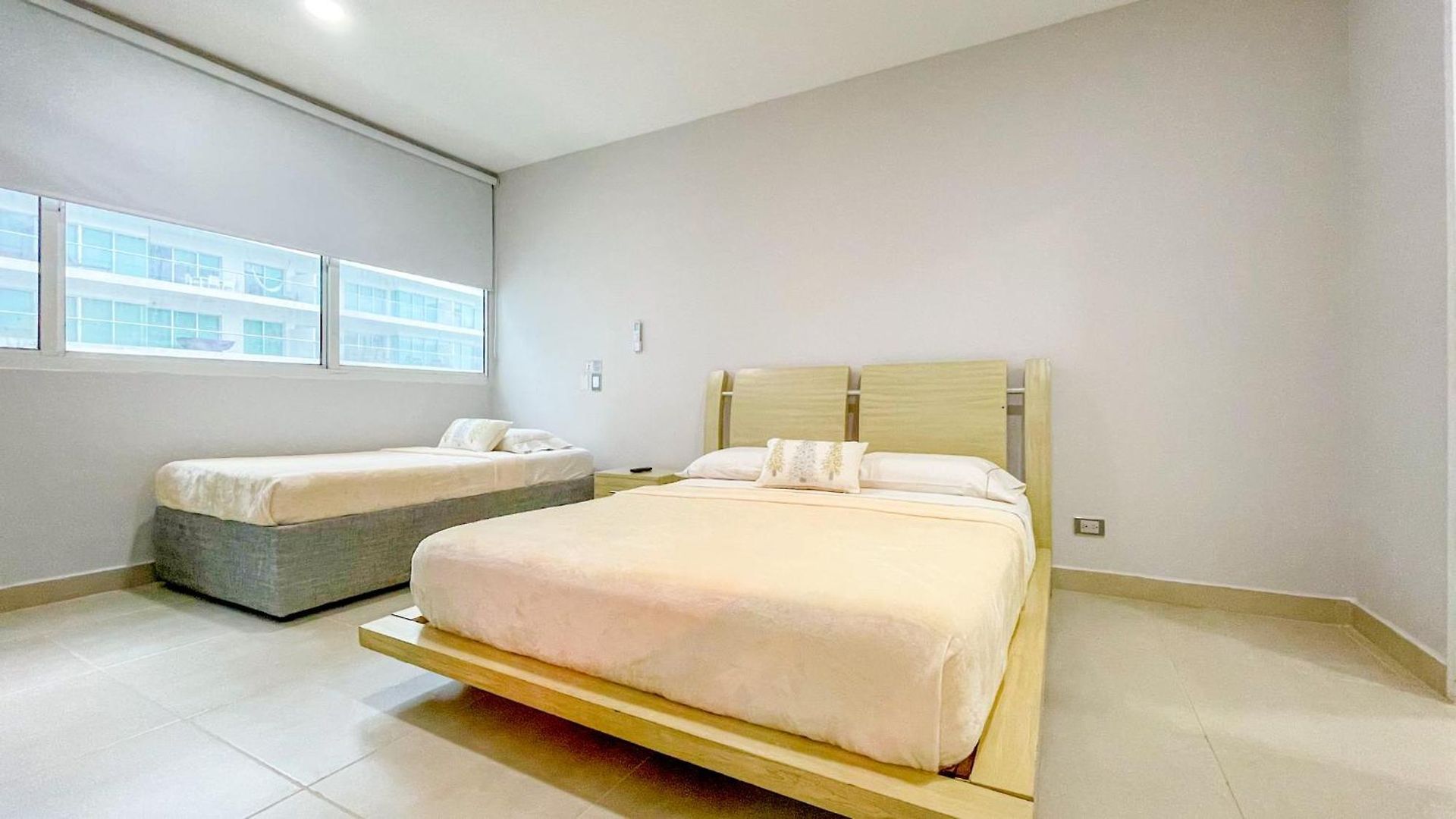 Comodos Aptos En Morros3 Con Salida Directa A La Playa, Piscina&parking Apartamento