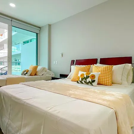 Comodos Aptos En Morros3 Con Salida Directa A La Playa, Piscina&parking