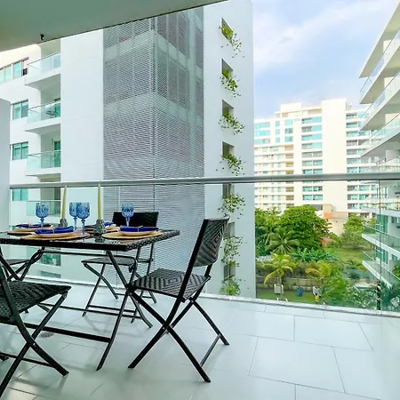Apartamento Comodos Aptos En Morros3 Con Salida Directa A La Playa, Piscina&parking