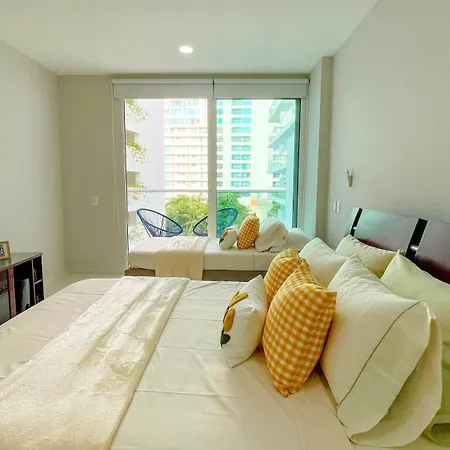 Comodos Aptos En Morros3 Con Salida Directa A La Playa, Piscina&parking *