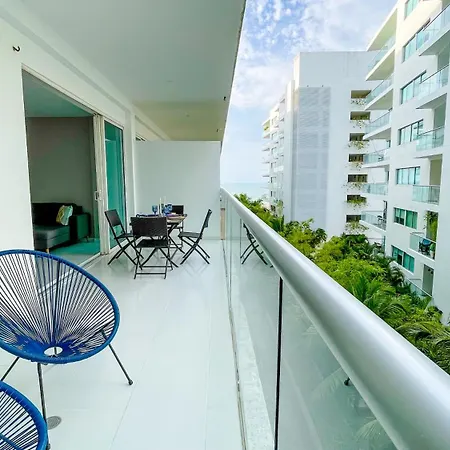 Apartamento Comodos Aptos En Morros3 Con Salida Directa A La Playa, Piscina&parking