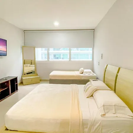 Apartamento Comodos Aptos En Morros3 Con Salida Directa A La Playa, Piscina&parking