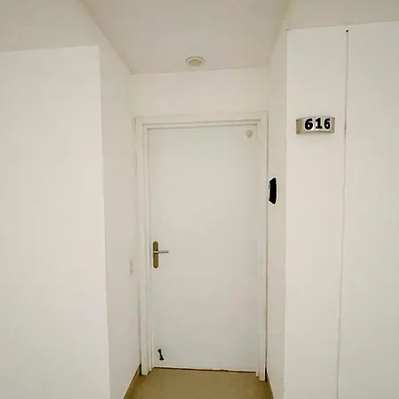 Apartamento Comodos Aptos En Morros3 Con Salida Directa A La Playa, Piscina&parking