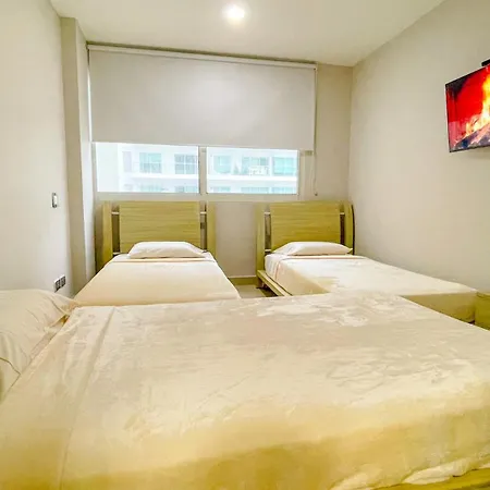Apartamento Comodos Aptos En Morros3 Con Salida Directa A La Playa, Piscina&parking