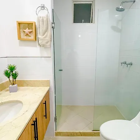 Comodos Aptos En Morros3 Con Salida Directa A La Playa, Piscina&parking Apartamento *