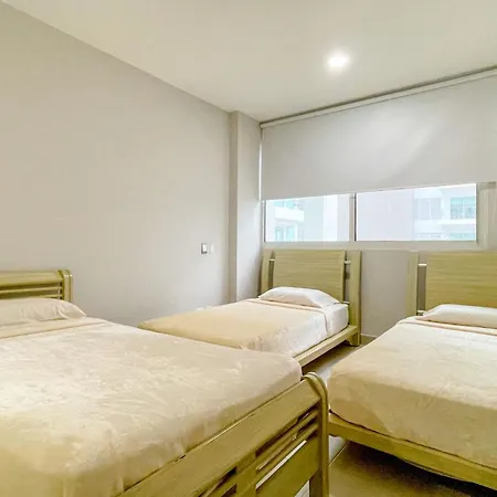 Apartment Comodos Aptos En Morros3 Con Salida Directa A La Playa, Piscina & Parking